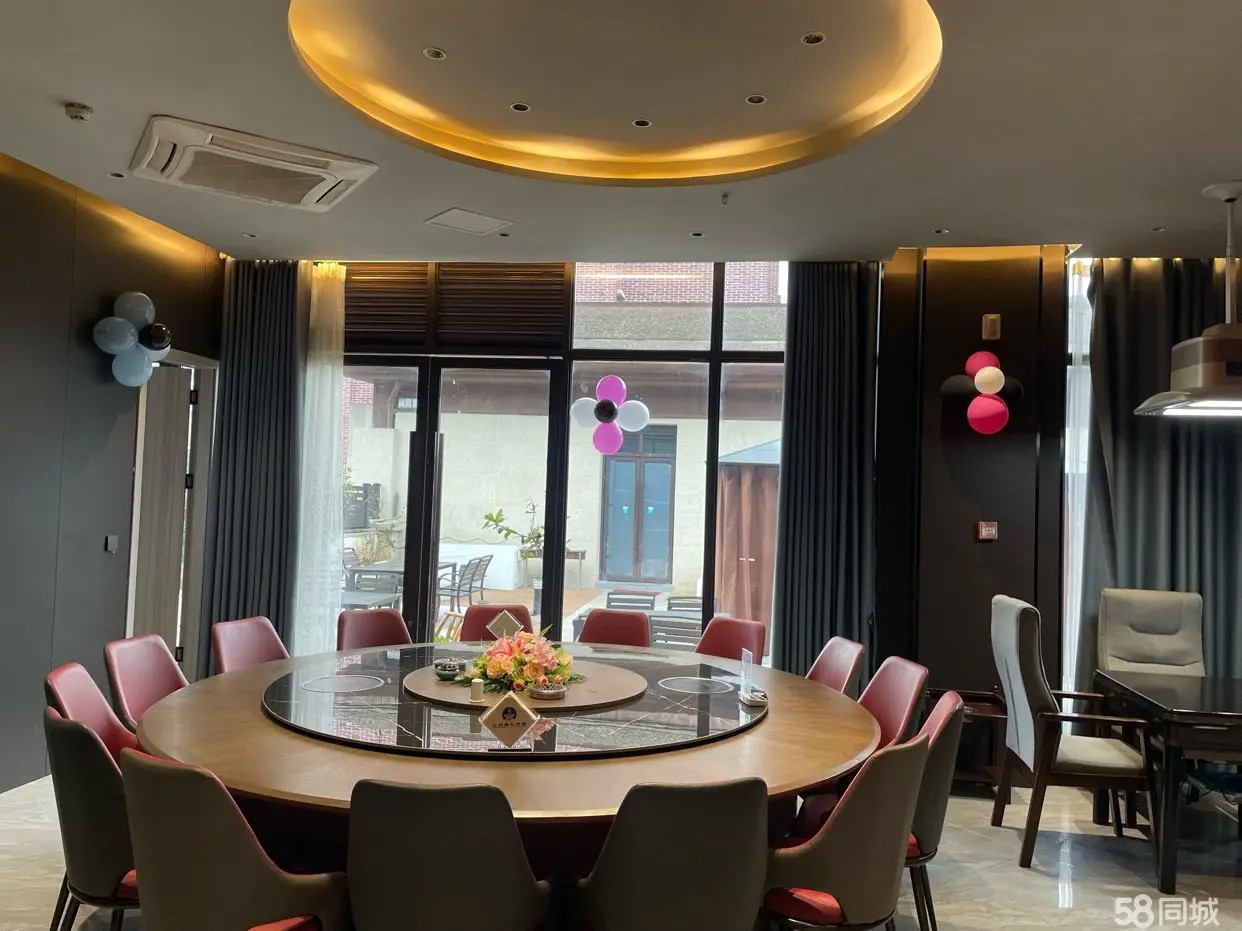 （转让）店面位置在习水箐山公园里售楼部三楼公园里私房菜停车方便